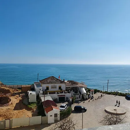 Rocha Mar Front Line Bay Апартаменты *