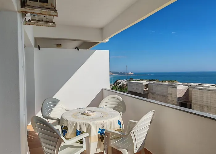 Rocha Mar Front Line Bay Apartment Portimão