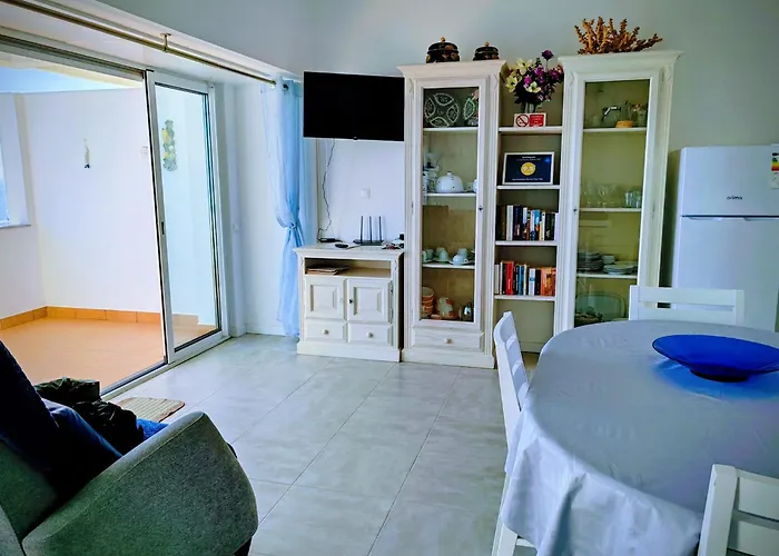 Rocha Mar Front Line Bay