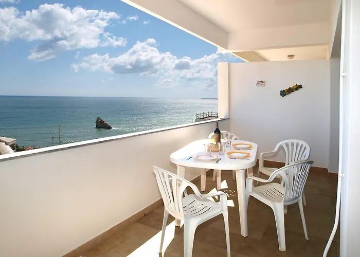 Rocha Mar Front Line Bay Apartamento Portimão